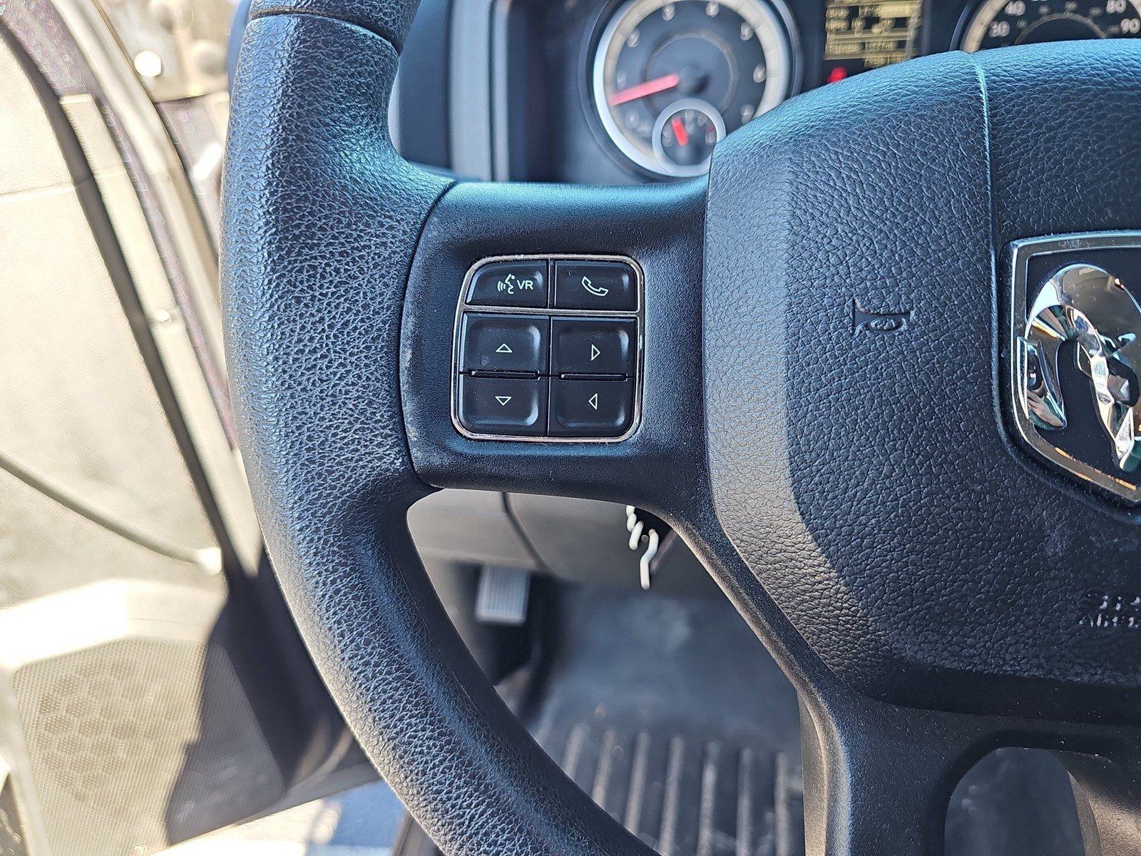 Used 2018 RAM 1500 Express w/ Express Value Package AWD/4WD image 17
