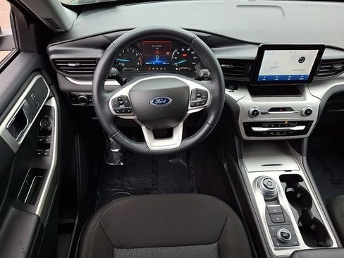 Certified 2023 Ford Explorer XLT AWD/4WD image 11