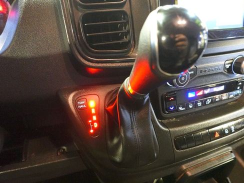 Used 2023 RAM ProMaster 3500 w/ Driver Convenience Group image 19