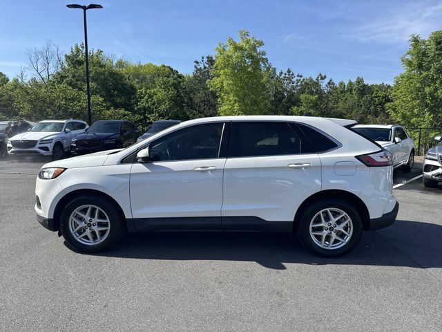 Used 2022 Ford Edge SEL w/ Convenience Package AWD/4WD image 4