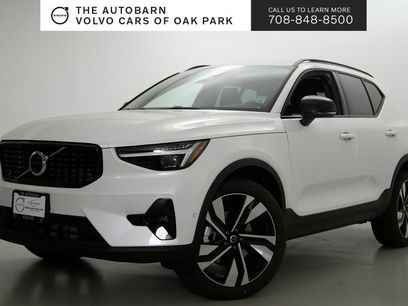 New 2026 Volvo XC40 B5 Ultra w/ Climate Package