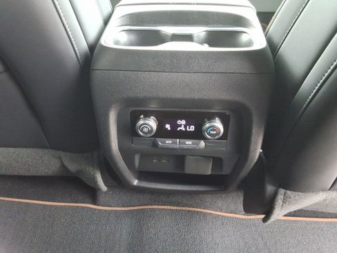 New 2025 GMC Acadia AT4 image 26