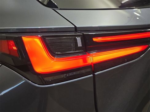 Certified 2025 Lexus NX 350h AWD w/ Premium Package image 38