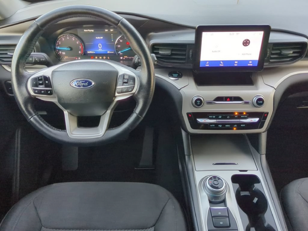 Used 2023 Ford Explorer XLT AWD/4WD image 45
