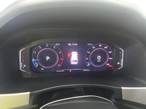 Used 2023 Volkswagen Atlas SE w/ Panoramic Sunroof Package FWD image 17