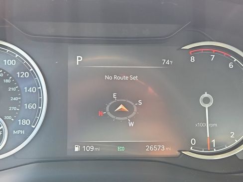 Used 2023 Genesis G70 2.0T RWD image 27