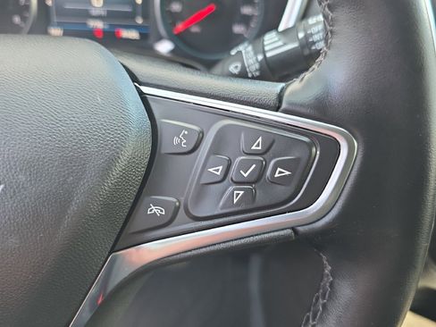 Used 2024 Chevrolet Equinox LT w/ LPO, Floor Liner Package FWD image 28