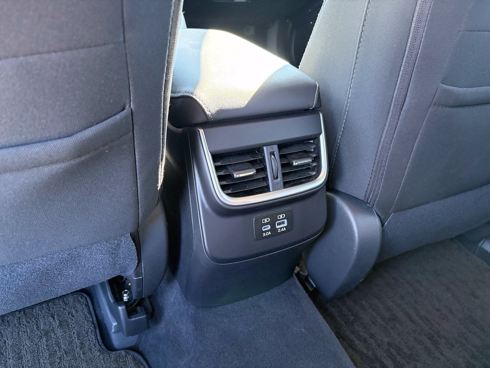 Certified 2024 Subaru Outback Premium AWD/4WD image 30