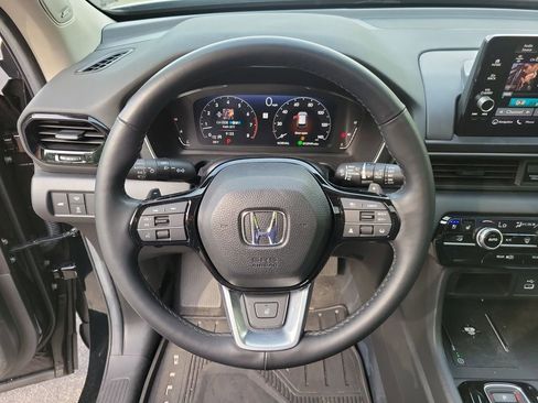 Certified 2025 Honda Pilot Elite image 31