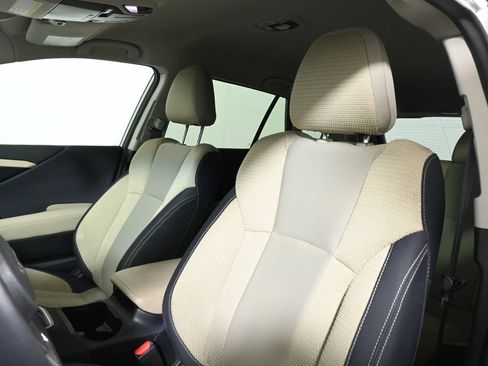 Used 2020 Subaru Outback Premium AWD/4WD image 16