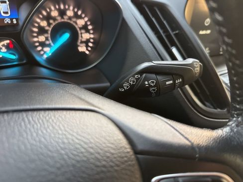 Used 2018 Ford Escape SEL image 27