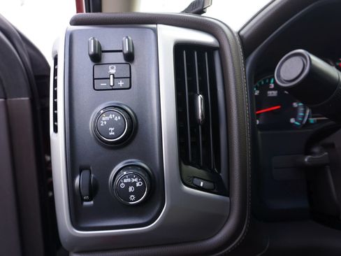 Used 2018 GMC Sierra 1500 SLT AWD/4WD image 31