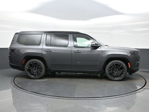 New 2026 Jeep Grand Wagoneer Summit AWD/4WD image 7