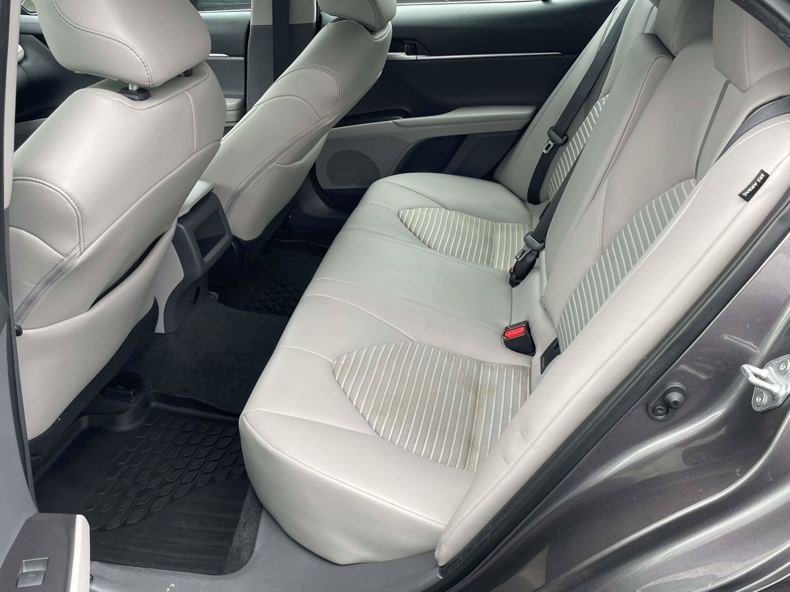 Used 2023 Toyota Camry SE w/ Convenience Package FWD image 8