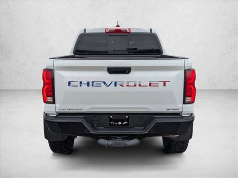 Used 2025 Chevrolet Colorado ZR2 w/ Technology Package image 7