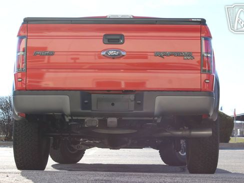 Used 2010 Ford F150 Raptor image 13
