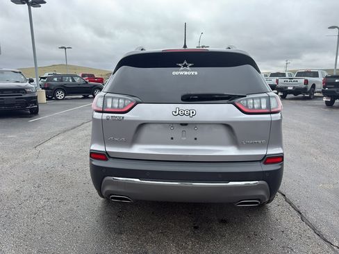 Used 2019 Jeep Cherokee Limited AWD/4WD image 6