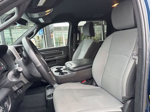 Used 2024 RAM 2500 Big Horn w/ Bed Utility Group image 8