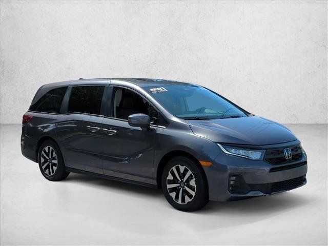 Certified 2025 Honda Odyssey EX-L image 3