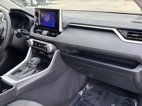 Certified 2025 Toyota RAV4 XLE FWD image 41