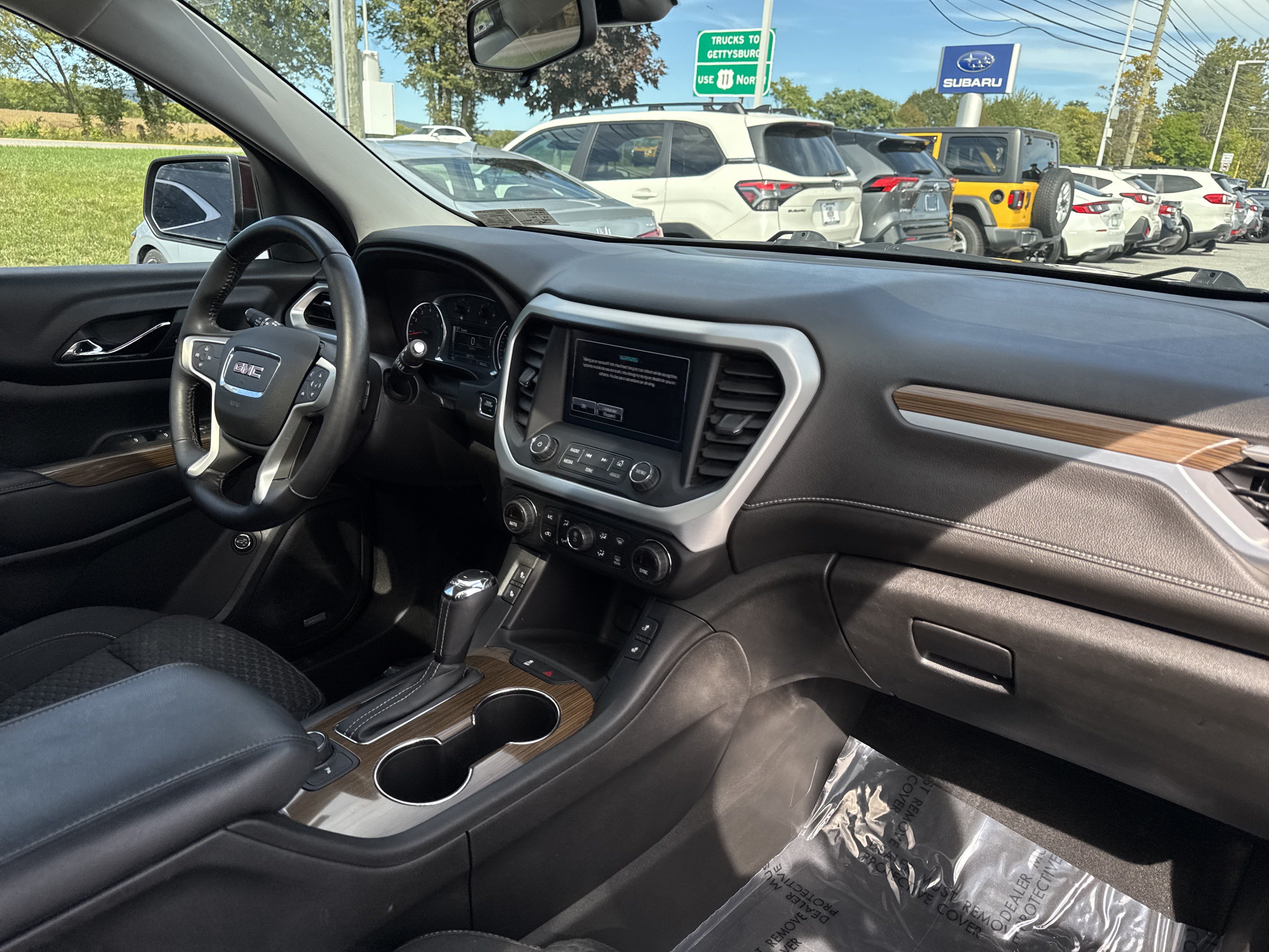Used 2018 GMC Acadia SLE w/ Driver Alert Package I AWD/4WD image 15