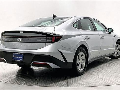 New 2025 Hyundai Sonata SE image 2