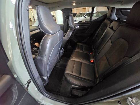 Certified 2023 Volvo XC40 B5 Plus w/ Protection Package Premier AWD/4WD image 13