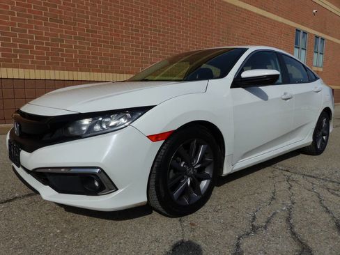 Used 2019 Honda Civic EX image 5