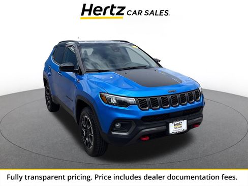 Used 2025 Jeep Compass Trailhawk AWD/4WD image 1
