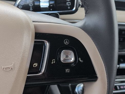 Certified 2022 Lincoln Corsair FWD image 23