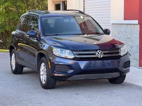 Used 2015 Volkswagen Tiguan S FWD image 1