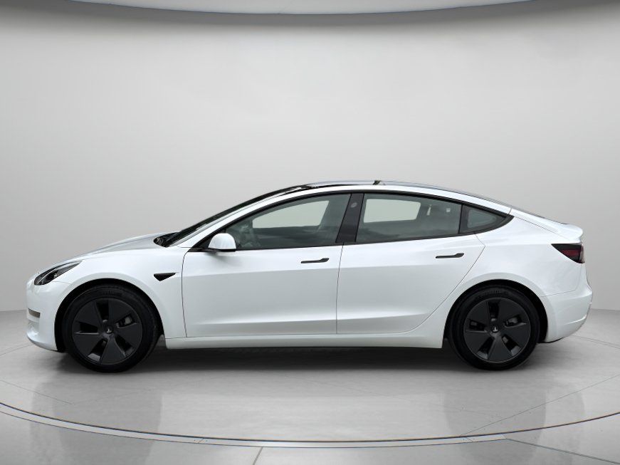 Used 2023 Tesla Model 3 Standard Range RWD image 5