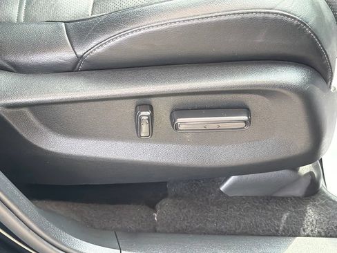 Used 2019 Honda CR-V EX-L image 39