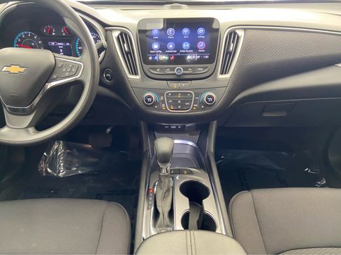Used 2024 Chevrolet Malibu LT image 16