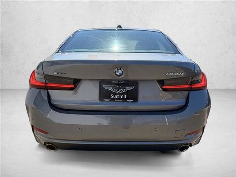 Used 2025 BMW 330i xDrive Sedan AWD/4WD image 4