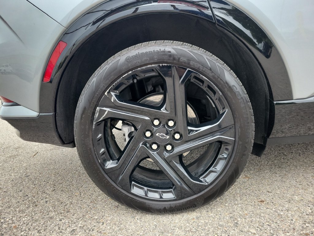 Used 2024 Chevrolet Equinox EV RS AWD/4WD image 5