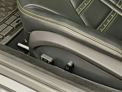 Used 2023 Ferrari 812 GTS RWD image 18