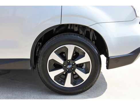 Used 2018 Subaru Forester 2.5i Premium image 31