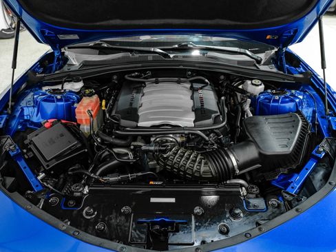 Used 2018 Chevrolet Camaro SS RWD image 52