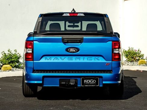 Used 2025 Ford Maverick Lobo AWD/4WD image 8