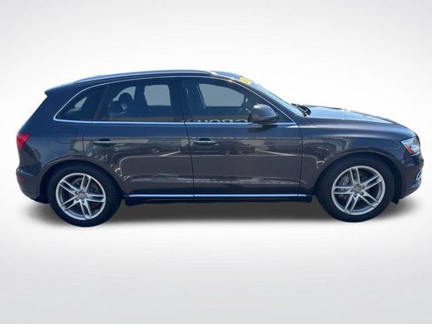 Used 2016 Audi Q5 2.0T Premium Plus w/ Technology Package AWD/4WD image 8