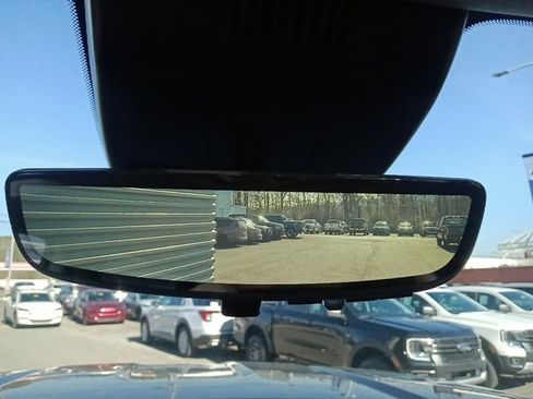 Used 2025 GMC Sierra 2500 Denali w/ Technology Package image 27