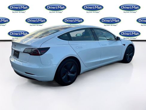 Used 2020 Tesla Model 3 Standard Range image 8