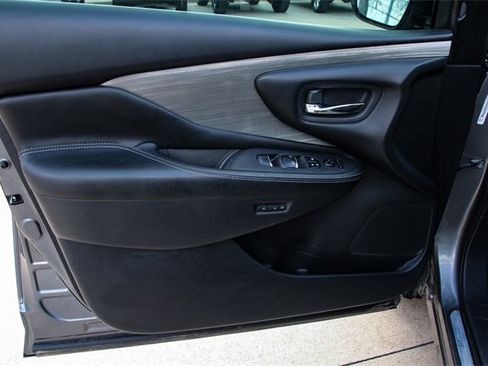 Used 2017 Nissan Murano SL image 12