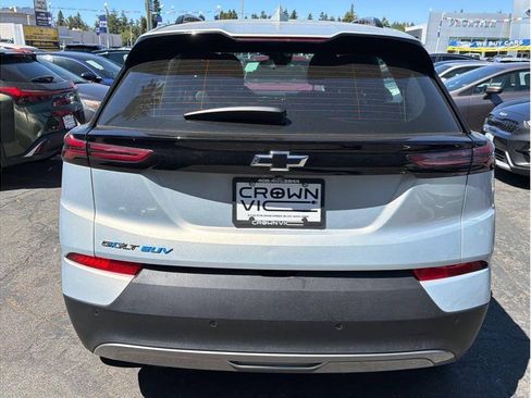 Used 2023 Chevrolet Bolt EUV LT w/ Driver Confidence Package FWD image 19