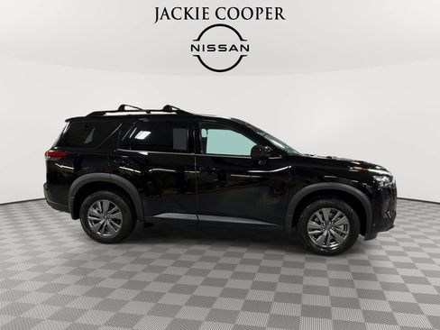 New 2026 Nissan Pathfinder SV w/ Cargo Package AWD/4WD image 4