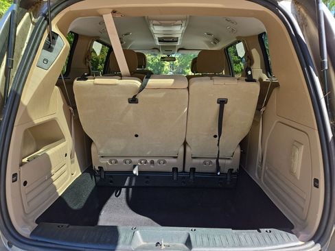 Used 2013 Dodge Grand Caravan Crew w/ Safety Sphere Group FWD image 19