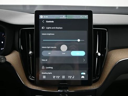 New 2026 Volvo XC60 B5 Core w/ Climate Package image 18