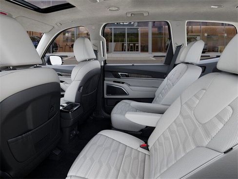 Certified 2025 Kia Telluride SX Prestige image 18