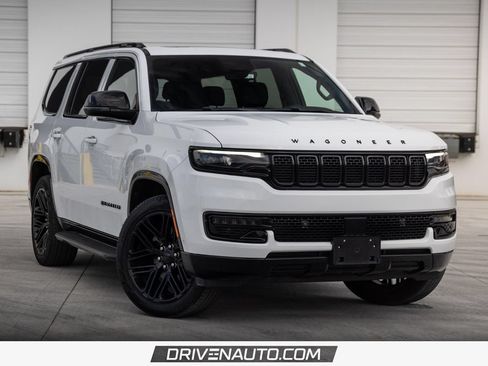 Used 2024 Jeep Wagoneer Series II AWD/4WD image 1